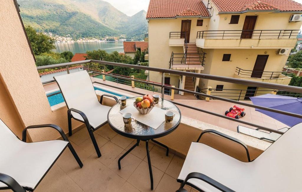 Port Adria Apartments คาเมนาริ ภายนอก รูปภาพ