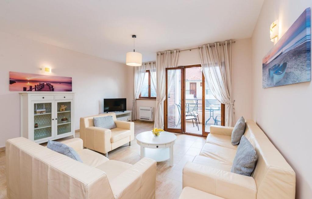 Port Adria Apartments คาเมนาริ ภายนอก รูปภาพ