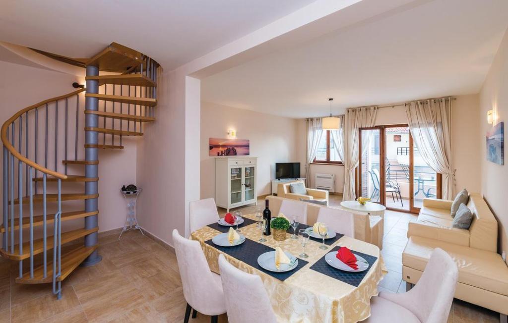 Port Adria Apartments คาเมนาริ ภายนอก รูปภาพ