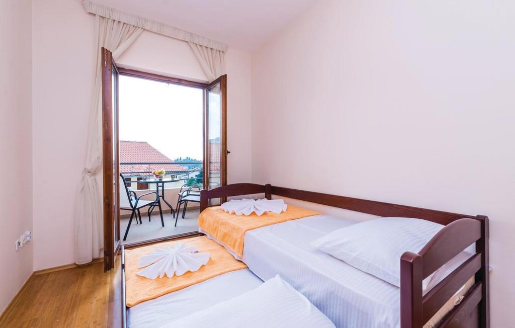 Port Adria Apartments คาเมนาริ ภายนอก รูปภาพ